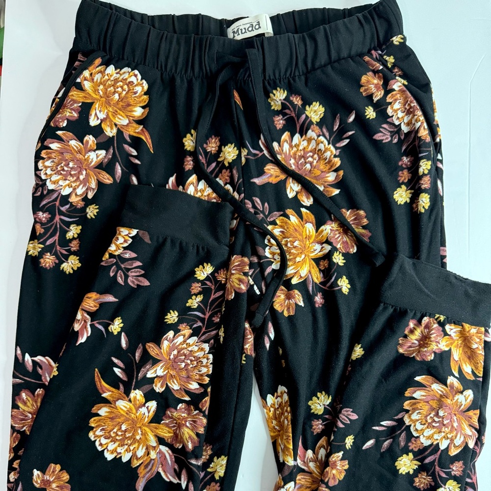 Mudd Black Floral Kids Sweatpants
